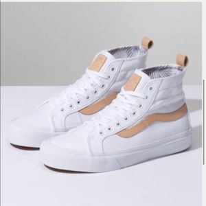 MEN’S White high top Vans